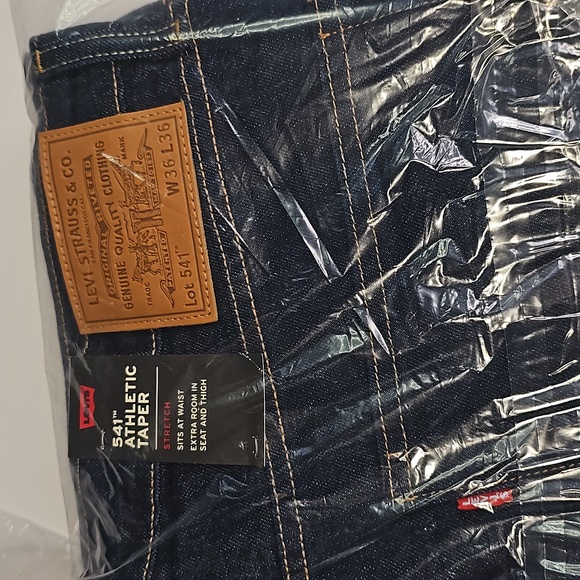 Levi's 541 Athletic Taper Jeans - Picture 4 of 6